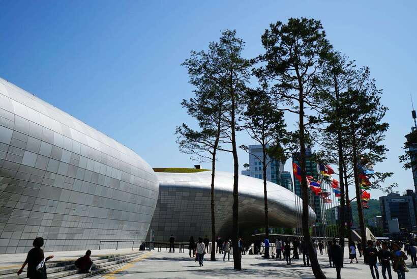 Seoul: Max Out Must Visit City Highlights Panoramic Day Tour - Starfield COEX Mall and Starfield Library: A Bright Indoor Reset