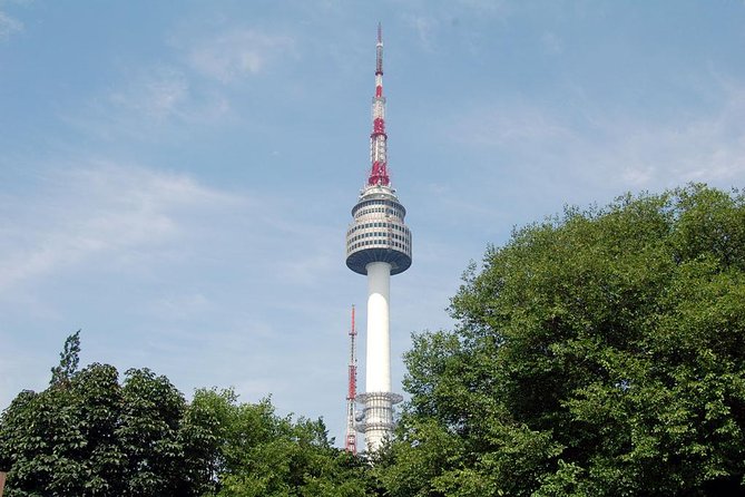 Seoul Morning Tour: Seoul Tower, Namsan Hanok Village, The War Memorial of Korea - Getting picked up and settling into the route