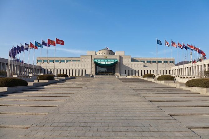 Seoul Morning Tour: Seoul Tower, Namsan Hanok Village, The War Memorial of Korea - Namsangol Hanok Village: short visit, lots to read