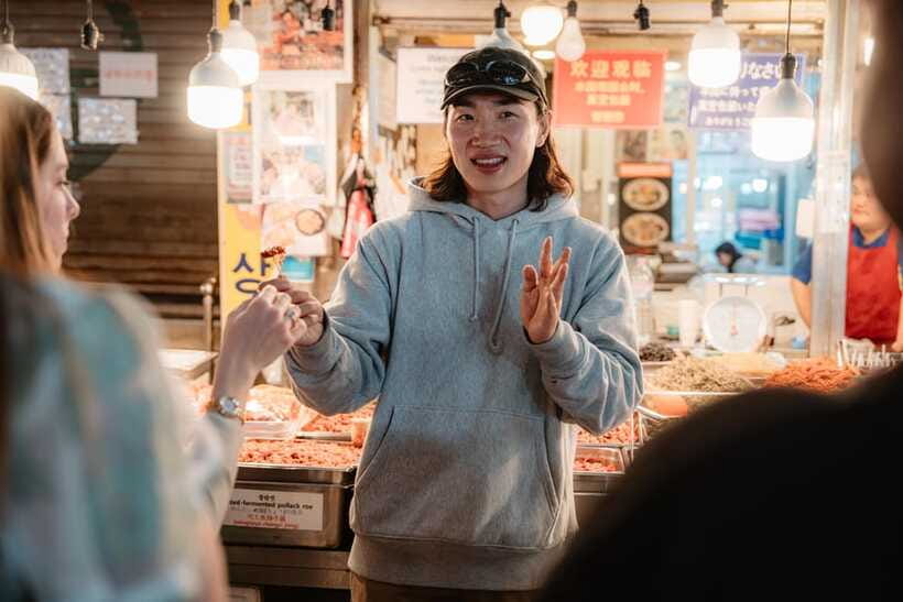 Seoul: Night Market Food Tour with Local Guide - Line saving and how fast you move matters in a market