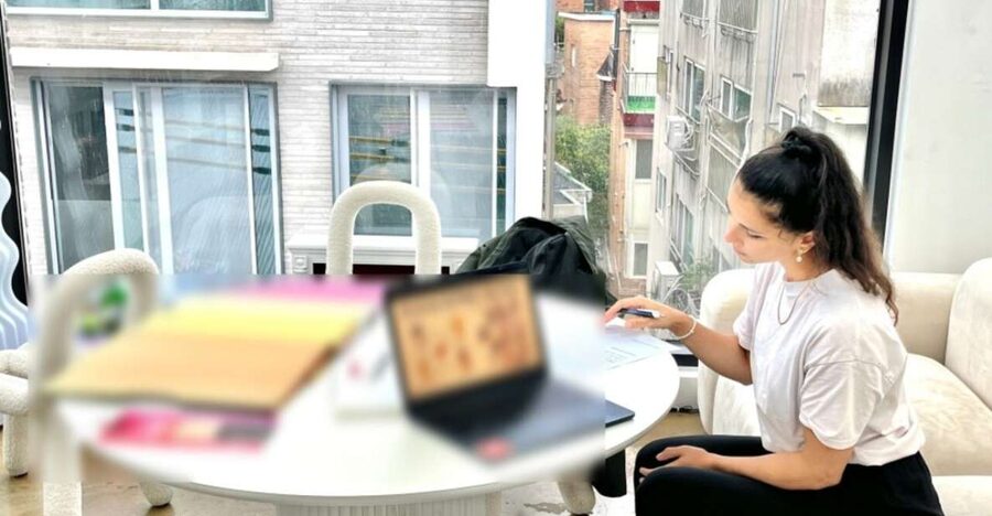 Seoul: Personal Color, Fashion, and Make-up Analysis Session - The Seoul session that turns color theory into outfits
