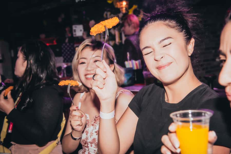 Seoul: Premium Pub Crawl with Limitless Drinks - Hosts as entertainers, including Dafne and Tom