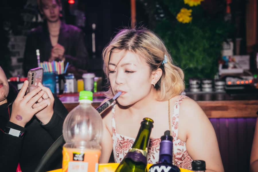 Seoul: Premium Pub Crawl with Limitless Drinks - VIP line cutting and express security, what it really changes