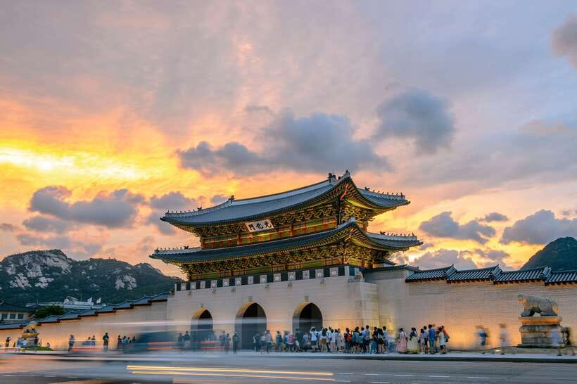 Seoul: Private Car Tour with Licensed Professional Guide - Key things that make this Seoul private car day work