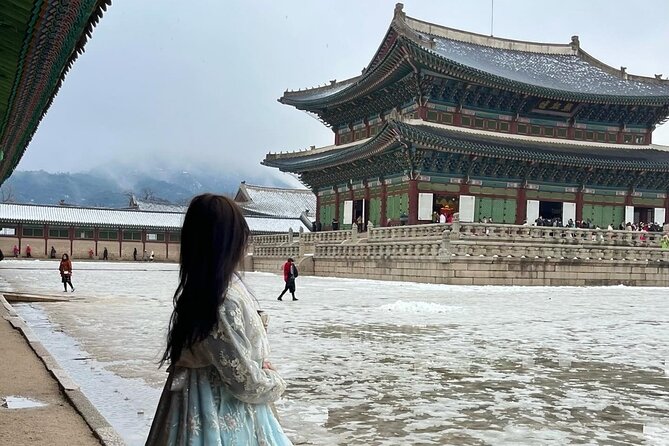 Seoul Private RV tour, explore real Korea from Past to Future - Suwon pickup, mobile tickets, and the comfort math