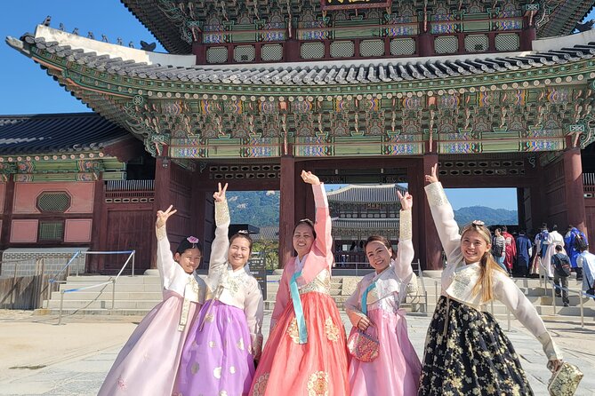 Seoul Private Tour with hidden gem of Seoul - N Seoul Tower: 360-degree payoff to end the day
