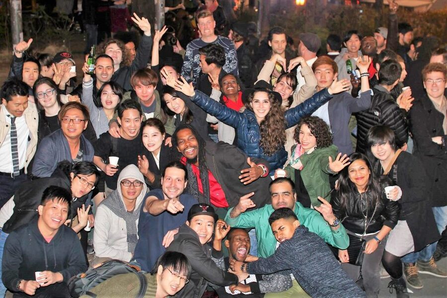 Seoul: Pub Crawl - Itaewon Fridays vs Hongdae Thu, Sat, Sun: pick your neighborhood