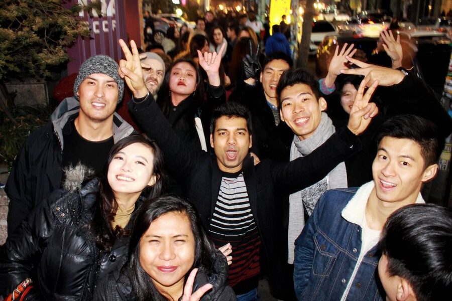 Seoul: Pub Crawl - Venue variety: pubs, clubs, and a final dance push