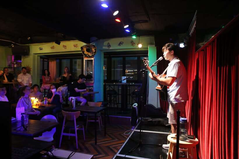 Seoul’s Stars: Open Mic with Local & International Talent - A Thirsty Thursday start on Gyeongnidan-gil Street