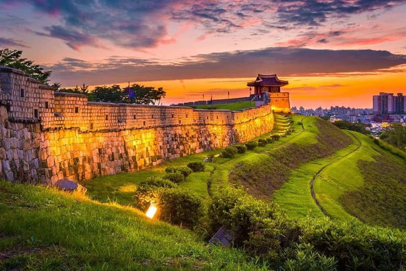 Seoul: Suwon Hwaseong & Waujeongsa & Starfield Heritage Tour - A Suwon Day Trip That Changes Moods Three Times