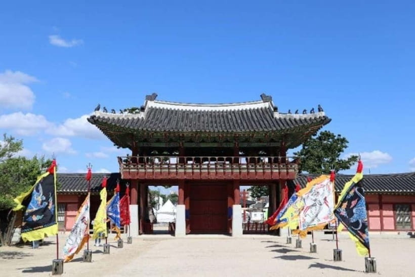 Seoul: Suwon Hwaseong & Waujeongsa & Starfield Heritage Tour - UNESCO Hwaseong Fortress: Walls, Gates, and City Views You Will Remember