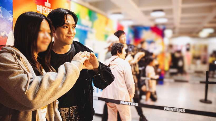 Seoul: The Painters Live Art K-pop Dance Show Ticket - Audience interaction: fun, inclusive, and sometimes a little chaotic