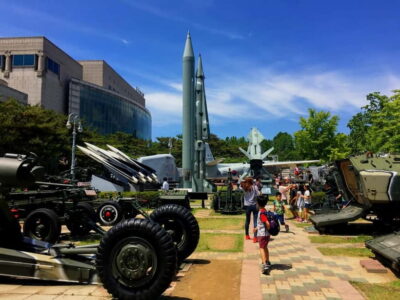The War Museum, Jogyesa, and Tapgol Park Tour
