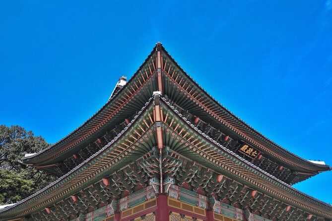 Seoul: UNESCO Heritage Palace, Shrine, and More Tour - Ginseng museum stop and a quick shopping window