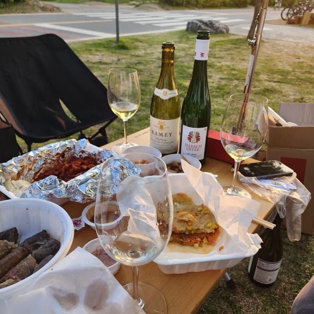 Seoul: Wine & Korean BBQ, Perfect Pairing Dinner in Sinchon - Language, Booking Style, and How to Get Better Pairings