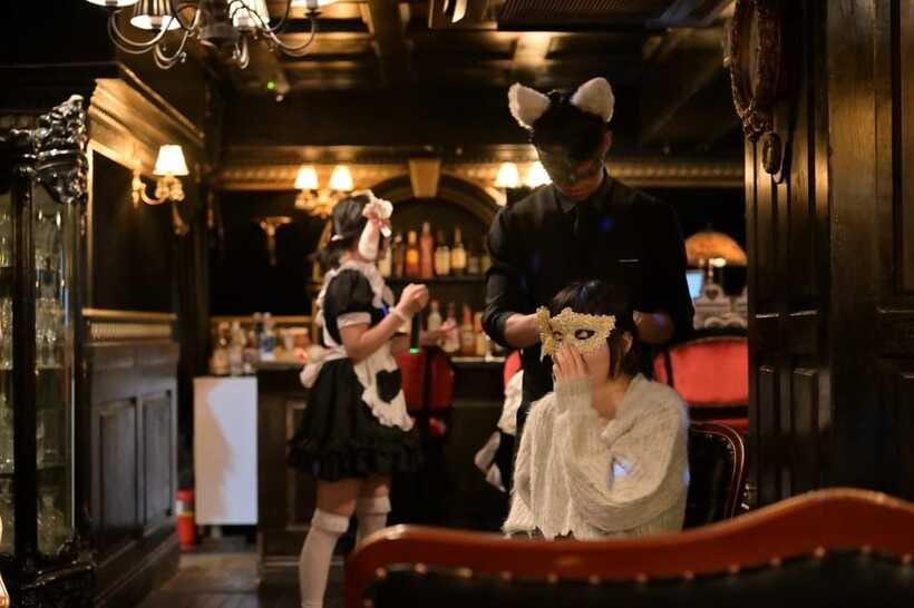 Seoul: Yare Yare Ojosama - Butler/Maid Cafe Experience - The cafe flow: drinks, snacks, self-guided time, and tapas