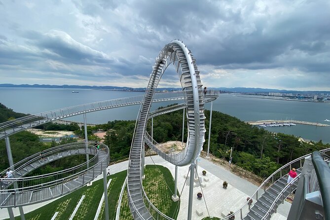 Small Group Guided Tour in Pohang - Your local guide and the electric car ride that keeps it comfortable