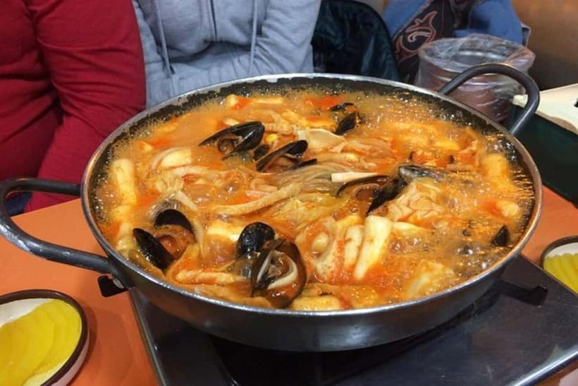 Small-Group Night Dining Tour: 10 Tastings With KBBQ Course - Insadong for regional bites, then beer and a K-BBQ dinner course