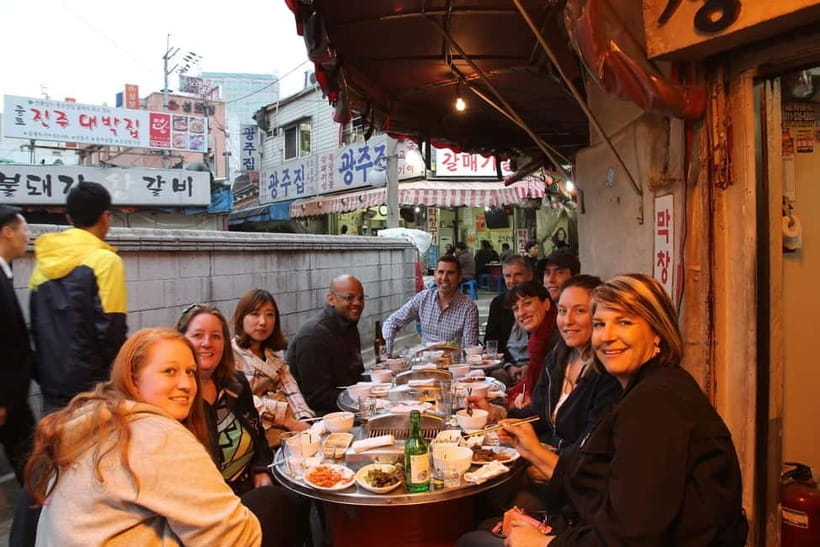 Small-Group Night Dining Tour: 10 Tastings With KBBQ Course - Group size, guide energy, and why small matters