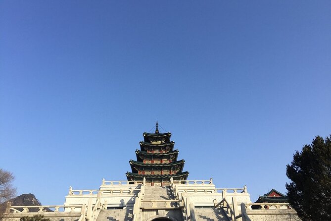 Small-Group Royal Palace and Seoul City Tour (hotel pick-up) - Insadong Antique Street: where you shop, snack, and slow down