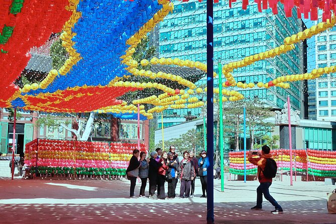 Small-Group Seoul Tour with Gyeongbokgung Palace (hotel pick-up) - National Folk Museum of Korea: Daily Life Made Clear