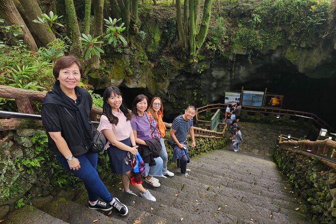 Small group tour FULL - PACKAGE Tour to All Areas in Jeju Island - How this 10-hour Jeju highlights plan actually helps you