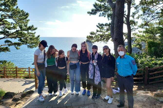 Small Group Tour in South Jeju Healing Island w/Mt. Halla & Falls - Daepo Haean Jusangjeolli Cliff: volcanic columns and wave power