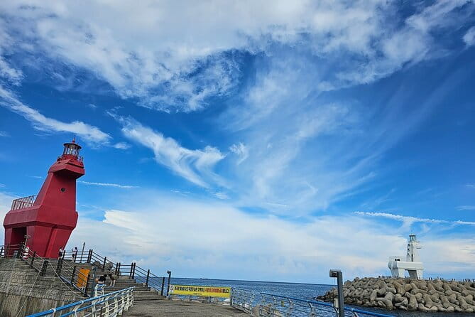 Small Group Tour in West Jeju Healing Island w/Caves & Dolphins - Stop 5: Suwolbong Observatory and volcanic geology you can feel