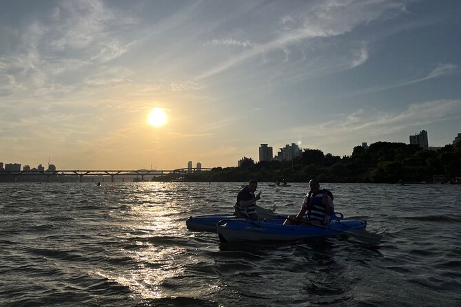Stand Up Paddle Board (SUP) and Kayak Activities in Han River - Learning the basics fast, even if you never stood on a board