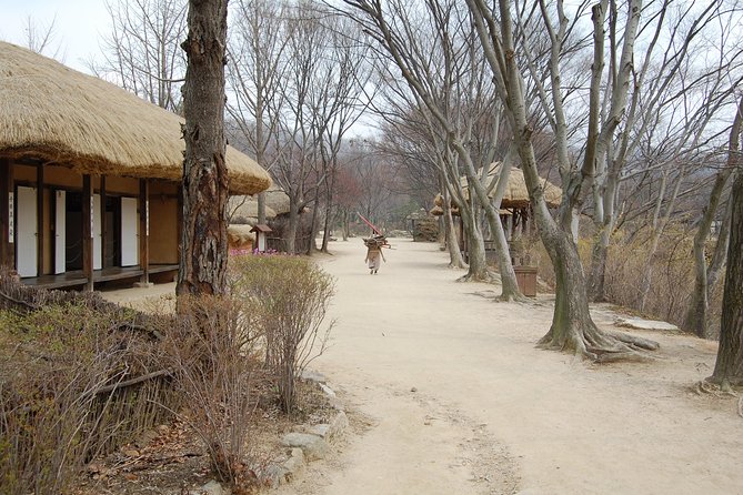 Suwon Hwaseong Fortress and Korean Folk Village Day Tour from Seoul - Lunch included: one less thing to plan