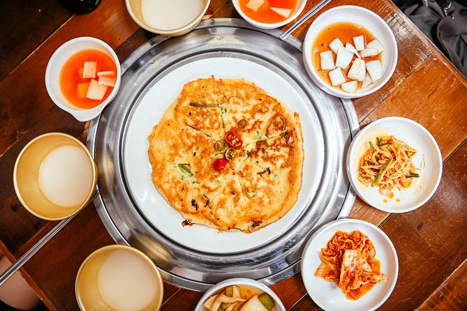 The Award-Winning PRIVATE Food Tour of Seoul: The 10 Tastings - The Big Picture Route: Namdaemun, Sejong, and Gyeongbokgung
