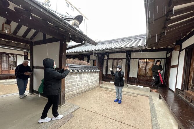 Tour Seoul’s oldest district with a storyteller from Bukchon - FAQ