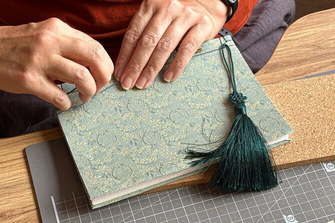 Traditional Korean Bookbinding Experience in Seoul, Hongdae - Why Hongdae bookbinding feels both traditional and practical