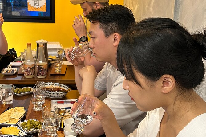 Traditional Soju Class and Makgeolli Tasting in Seoul - Why the blind tasting is worth your money