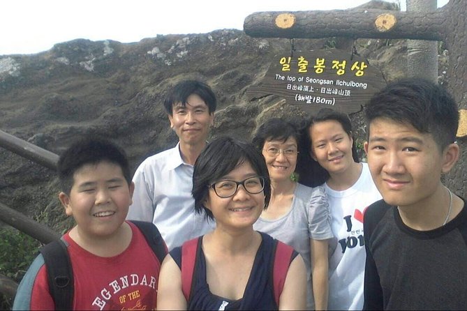 UNESCO Jeju Full Day Tour Package By Taxi - Stop 2: Woljeongri Beach for a quiet coastal reset