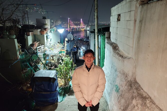 Visit Busan night market and enjoy the night view of Busan harbor - The seafood auction at 10pm: what you will actually see