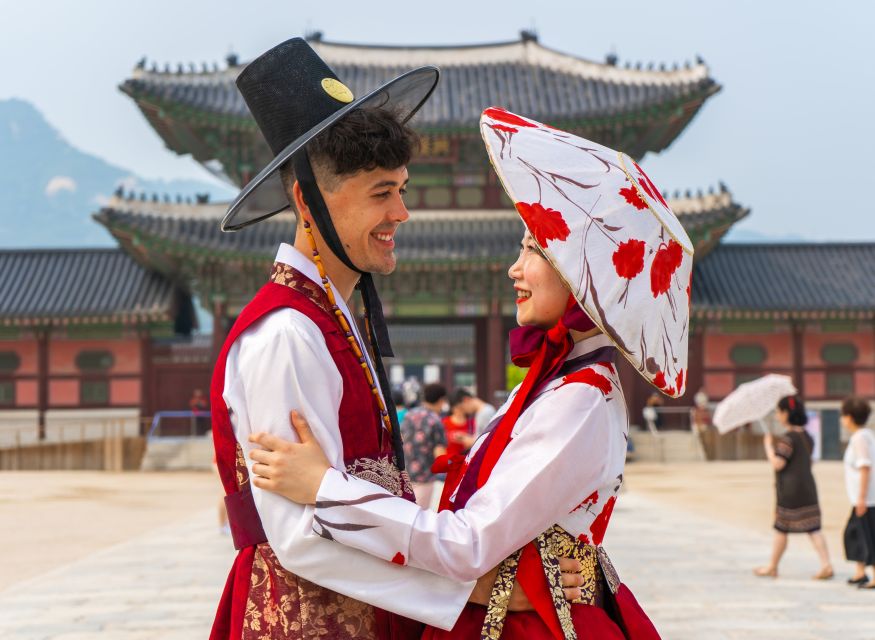Your Personal Seoul Photographer! - Bukchon Hanok Village: Small Alleys, Better Angles, Stronger Results